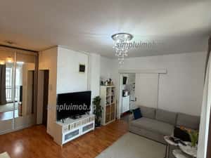 2 Camere 5 Minute de Metrou 1 decembrie 1918 Mobilat Utilat — miniatura 3