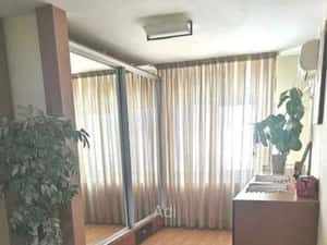 Vând schimb sau închiriez apartament 4 camere în Onești — miniatura 4