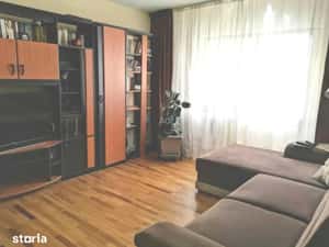 Vând schimb sau închiriez apartament 4 camere în Onești — miniatura 6