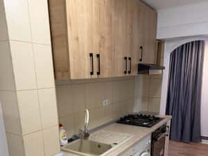 CHIRIEZ APARTAMENT – ZONA ȘCOLILOR / Microhala — miniatura 6