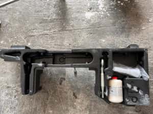 Suport cric cheie compresor Volvo XC60 2018+ 31680037 — miniatura 2