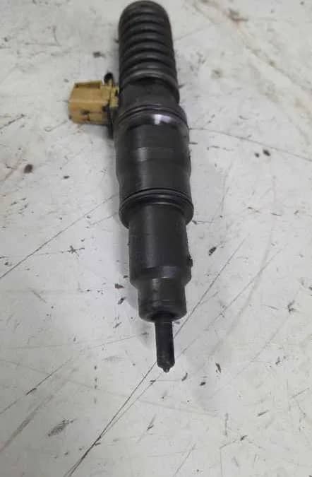 Injector camion Volvo FM FH Euro 5 D11 D13 - Piese camioane Volvo/Renault — fotografie 1 din 6
