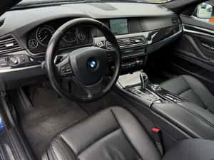 BMW Seria 5 F11 520d - 05/2011 — miniatura 6