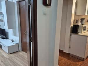 Inchiriez apartament 2 camere -Căminul de Garnizoană județul Buzău — miniatura 6