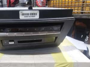 Unitate command audio magazie cd Mercedes A2218708093 W221 S320 S350