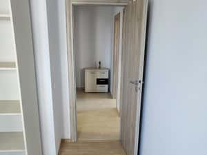 Inchiriez apartament cu 2 camere in militari residence — miniatura 4