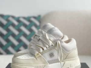 AMIRI ALBI ( verificare colet ) — miniatura 3