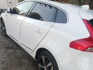 Proprietar vând Volvo V40 D3 an 2018 150 cp stare perfectă de funcțion — miniatura 1