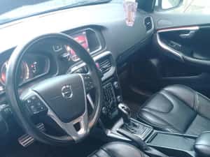 Proprietar vând Volvo V40 D3 an 2018 150 cp stare perfectă de funcțion — miniatura 5