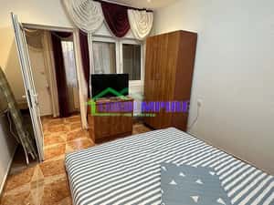 Casa 3 camere de inchiriat zona Stadion, centrala gaz — miniatura 5