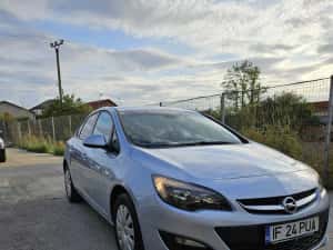 Opel astra J 2016 AUTOMATA.  Posibilitate de RATE fara avans — miniatura 2
