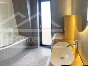 Apartament cu 3 camere, 90mp, decomandat, parcare, Zona Centrala — miniatura 8