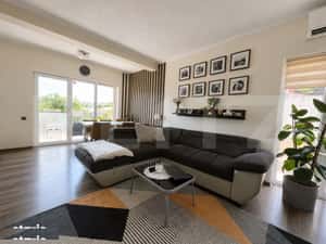 Apartament 2 camere, terasa, garaj, Zona Teilor