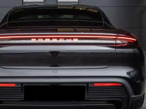 Porsche Taycan Black Edition disponibil la comandă — miniatura 4