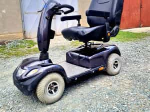Scuter Carut electric INVANCARE  dizabilități/ handicap 12 km/h — miniatura 8