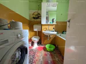 Apartament 2 camere - Decomandat - zona Dambovita - 60.000 Euro — miniatura 4