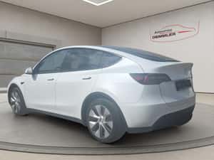 Tesla Model Y Van / Minibus, 70.000 km, 2023 — miniatura 7