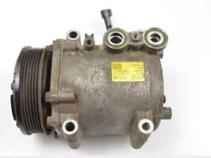Compresor AC Ford Fiesta 1.4 TDCi cod 8V51-19D629-DF — miniatura 3