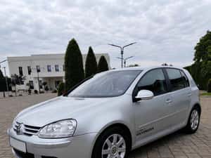 Volkswagen Golf 2006, 240 km, 3.100 EUR — miniatura 3
