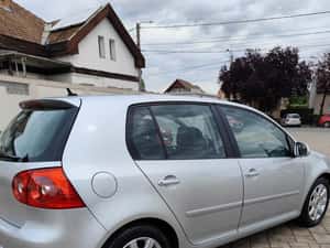Volkswagen Golf 2006, 240 km, 3.100 EUR — miniatura 5