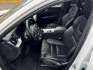 Volvo XC60, Plug-in hybrid, Automată, 2021, Alb — miniatura 6