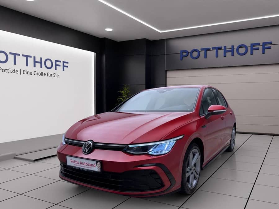 Volkswagen Golf 2022 Automată 131 HP Benzină — fotografie 1 din 7