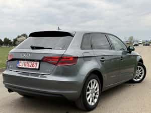 Audi a3 //1.6 diesel  110cp // Automa  an 2015 — miniatura 2