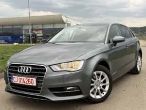 Audi a3 //1.6 diesel  110cp // Automa  an 2015 — miniatura 3