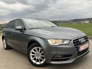 Audi a3 //1.6 diesel  110cp // Automa  an 2015 — miniatura 9