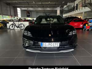 Porsche Taycan - vehicul second-hand de vânzare — miniatura 2
