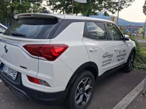 SsangYong Korando SUV, 2.256 km, transmisie automată, 5 uși, alb — miniatura 2