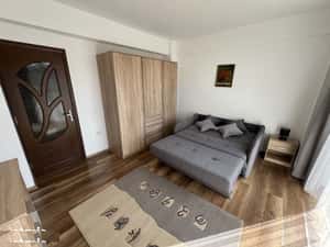 Închiriez garsonieră decomandată, renovată – zona Mihai Viteazul — miniatura 3