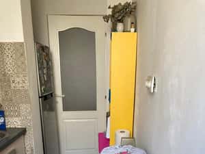Apartament cu 4 camere, balcon și loc de depozitare — miniatura 3