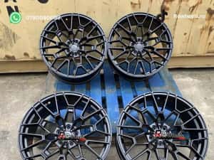 Jante BMW20 R20 BMW G30 G31 G11 G12 G05 G06 X3 X4 Model ///M Dark Black G20 G01 Gloss Black