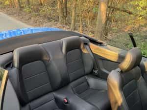 Ford Mustang 2.3 EcoBoost Cabrio 2017 – Unic în România | Prim proprietar | Istoric reprezentanță — miniatura 8