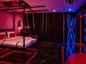 Love Room Premium Bucuresti Jacuzzi Self Check-in Non Stop — miniatura 10