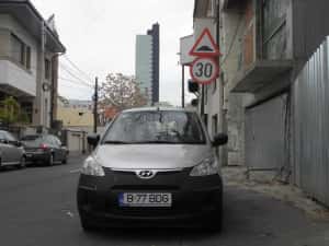 Vand Hyundai I10 60.000 Km an fabricatie 2008, pret 1500 Euro. — miniatura 2