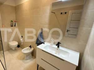 Apartament 3 camere prima inchiriere 72 mpu zona Strand Sibiu — miniatura 10