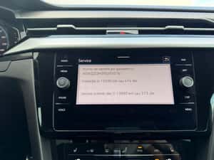 Volkswagen Arteon 2.0 TSI DSG R-Line – vehicul elegant și sportiv — miniatura 7