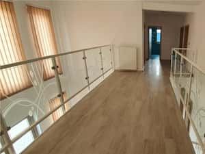 Vand hala cu birouri și platforma betonata in Sacalaz