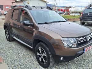 Dacia Duster 2017 4x4 1.5 Dci 110 CP Full Navi Cameră Încălzire Senzori — miniatura 2