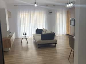 De inchiriat apartament 2 camere cu terasa si parcare — miniatura 4