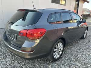 Opel Asta J Sports Tourer/1,7 Diesel — miniatura 4