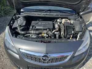 Opel Asta J Sports Tourer/1,7 Diesel — miniatura 8