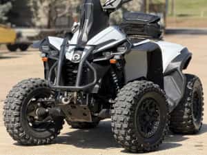 CAN-AM RENEGADE  1000cc (2024) — miniatura 3
