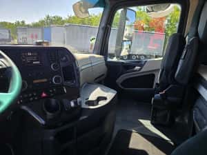 Mercedes Actros 1845 2016 — miniatura 7