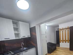 Vând garsonieră parter CET, 32.2 mp — miniatura 1