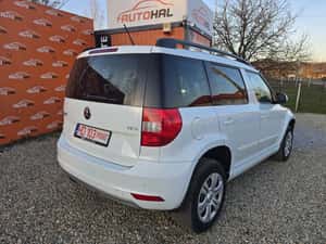 SKODA YETI SUV AN 2016 ALB — miniatura 3