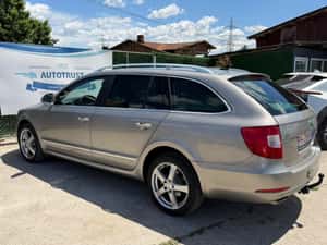 Skoda Superb 2012 Diesel Manuală 140 CP — miniatura 6