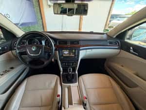 Skoda Superb 2012 Diesel Manuală 140 CP — miniatura 7